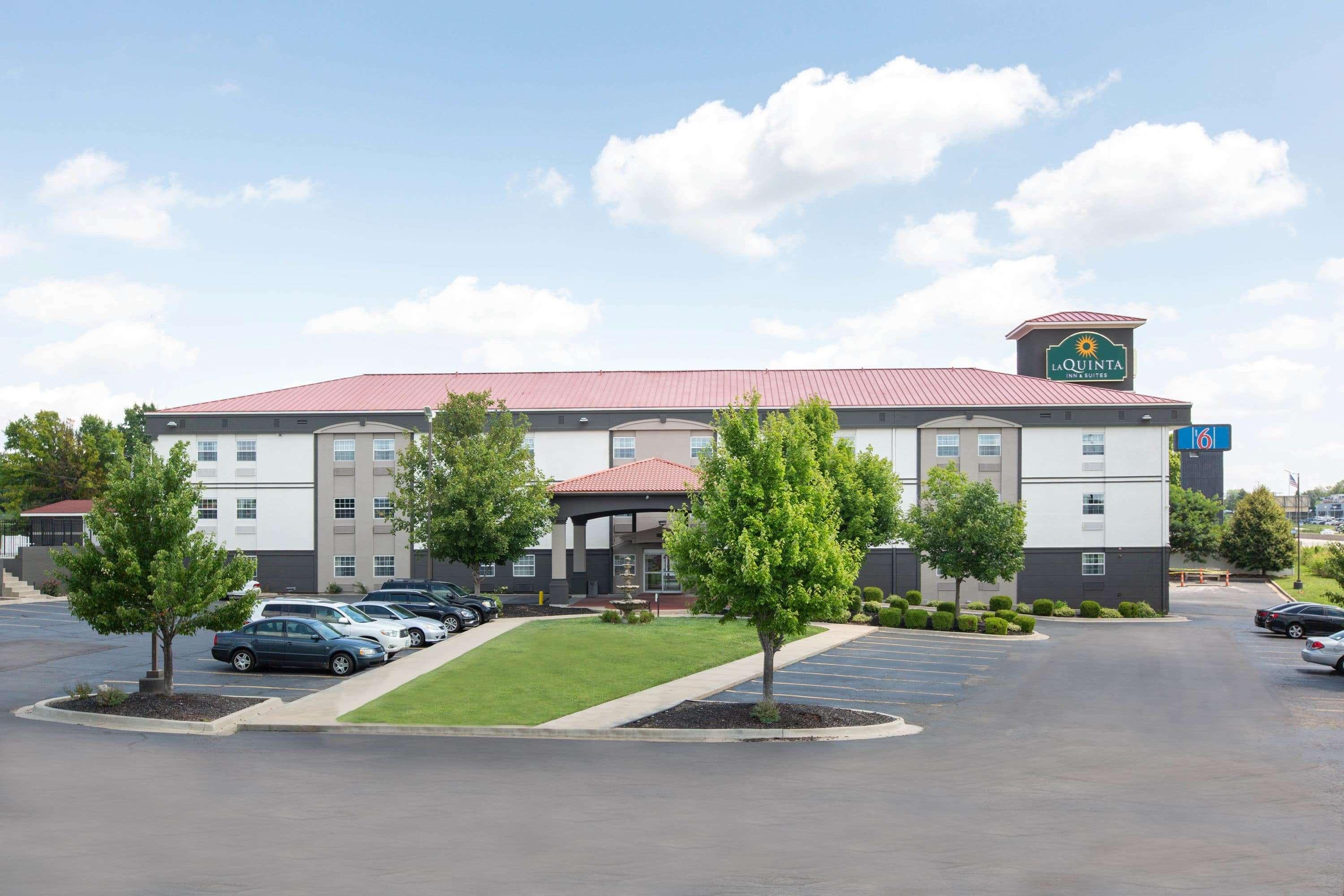 La Quinta By Wyndham Blue Springs Hotel Luaran gambar
