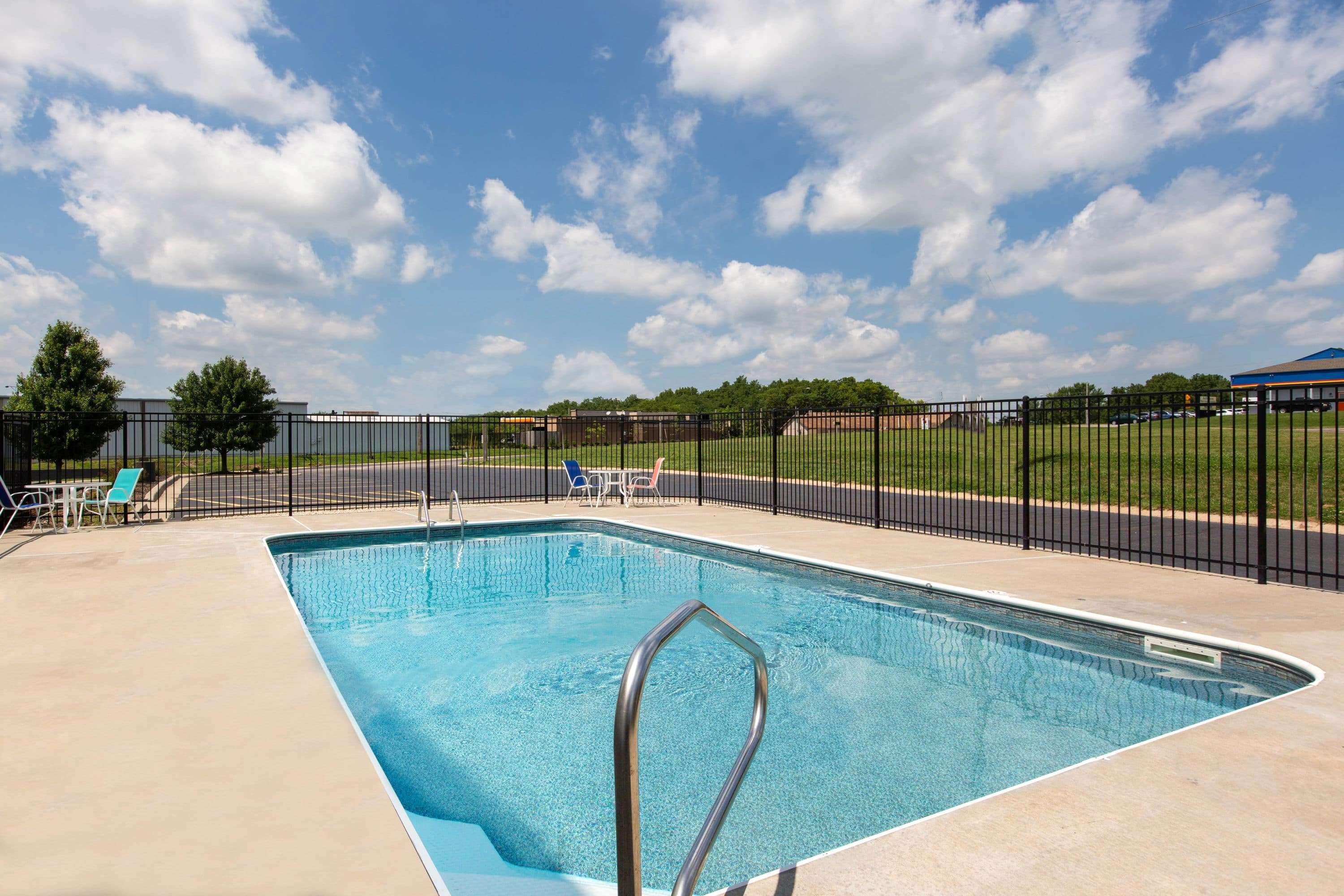 La Quinta By Wyndham Blue Springs Hotel Luaran gambar
