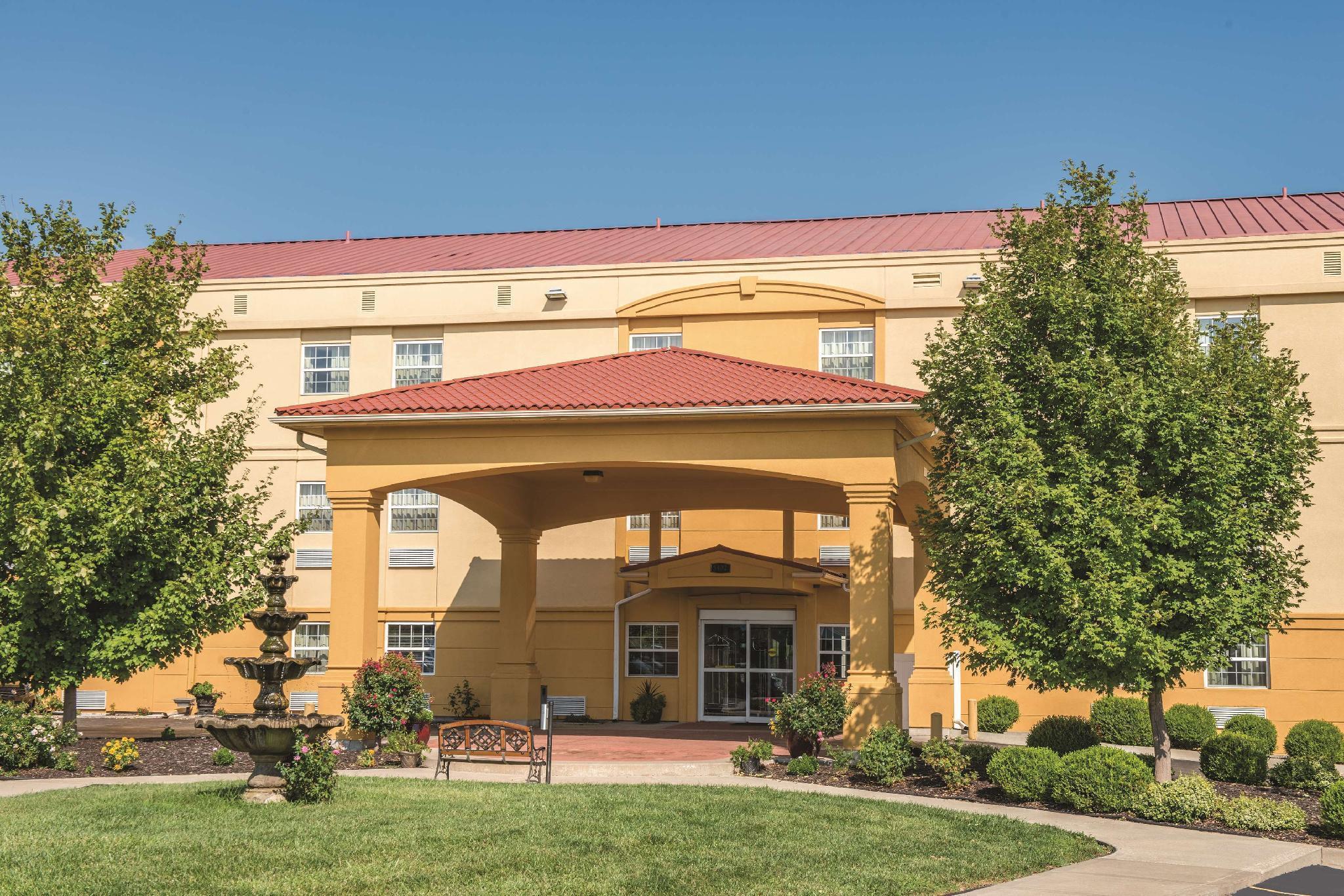 La Quinta By Wyndham Blue Springs Hotel Luaran gambar